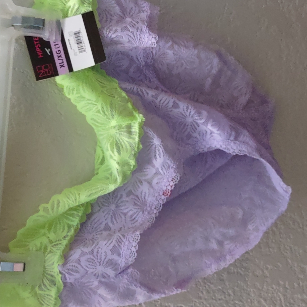 Lace hipster underwear
